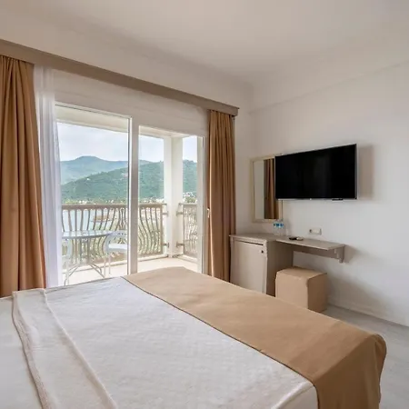 Trendlife Torba Hotel